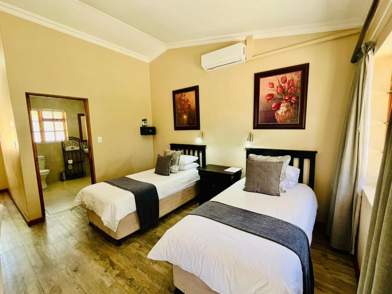 17 On Bird Guest House Beaufort West Exterior photo